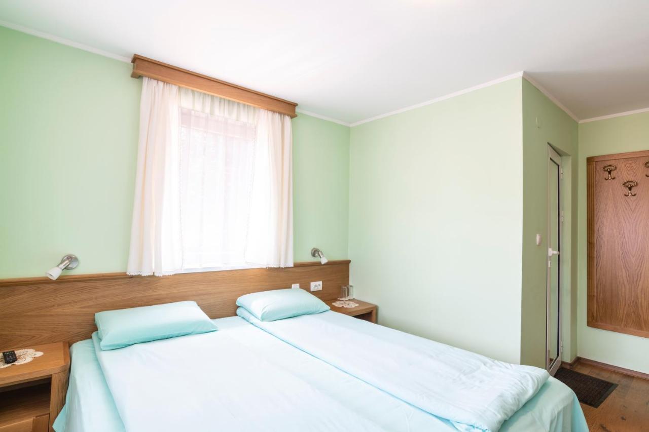 Guest House Roden Dom Koprivshtitsa Ngoại thất bức ảnh